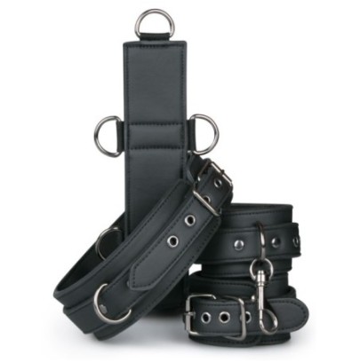 Collier et menottes Restraint Set Simili- Bondage & Attaches en stock sur Fun et plaisirs