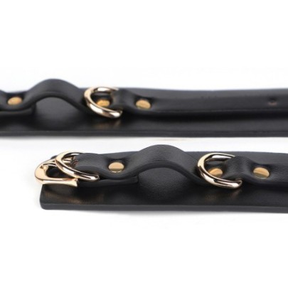 Menottes de poignets Arentha Noires