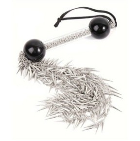 Martinet avec pointes métal Dominator 50cm sur fun et plaisirs - vente de sextoys pas cher